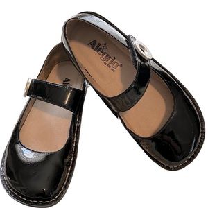 Alegria Black Patent Paloma Clog/Maryjane Shoes Size 37 (7-7.5)